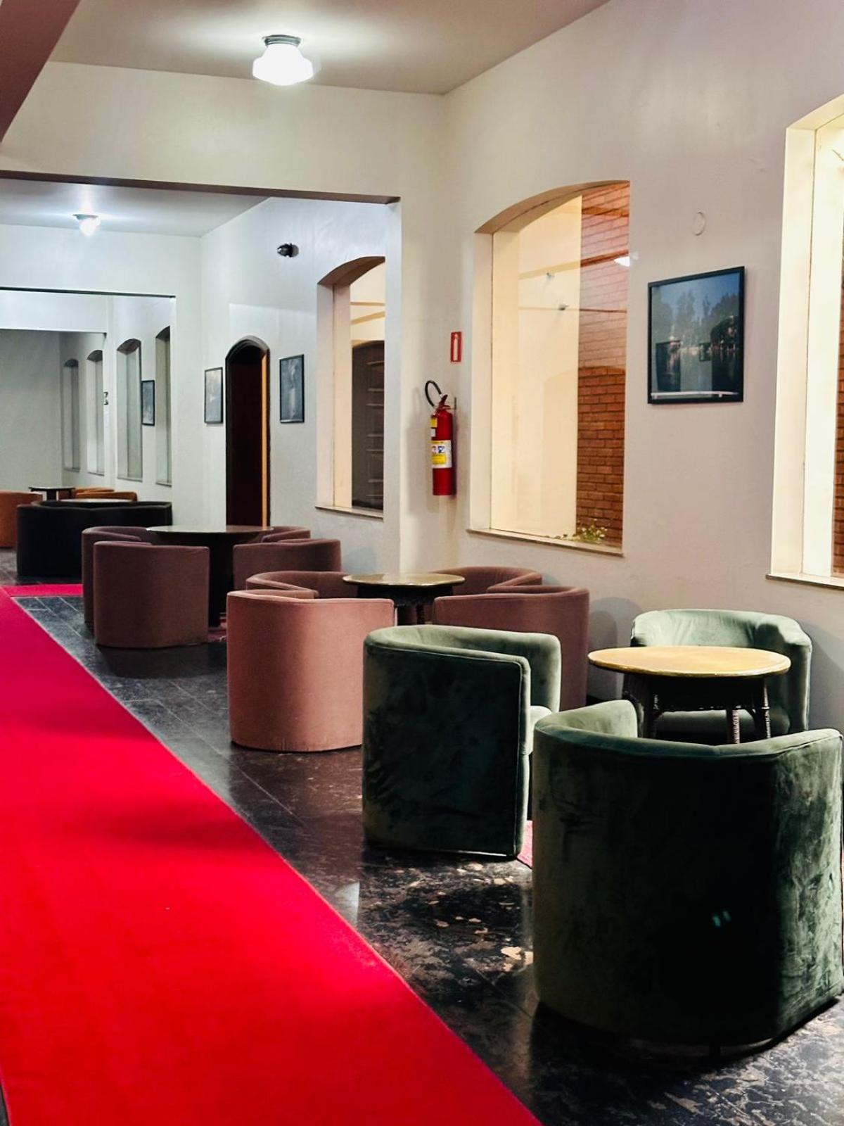 Apartamento Condominio Quisisana Centro Pocos De Caldas Lazer Completo, Uma Estrutura De Resort Eksteriør billede